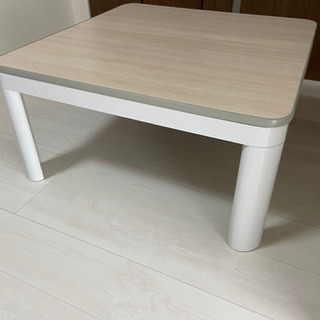 コタツテーブルの画像