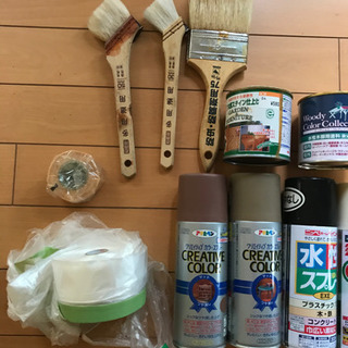 ペンキ、ペンキ薄め液、ハケ、ハケ洗い液などの画像