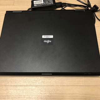 FUJITSU ノートパソコン