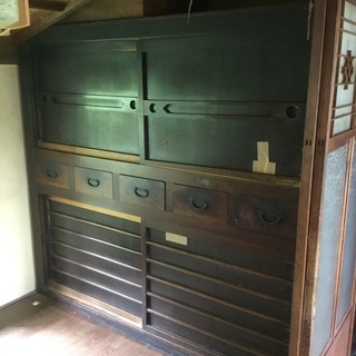 水屋箪笥を無料であげます