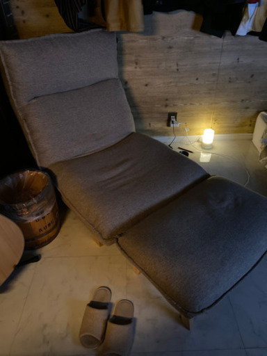 一人がけソファ　ベージュ