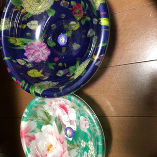 プラスチックのボール２つセット