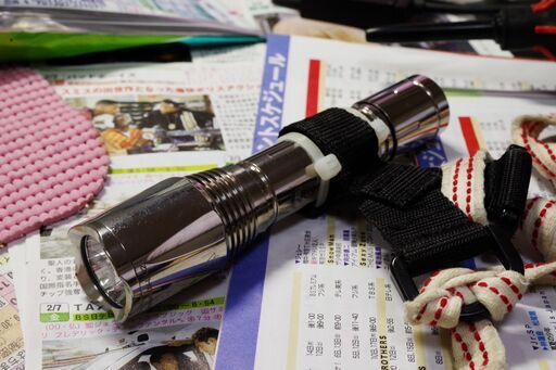 中古美品　非常に明るいライト（チタン製ボディ）マニア向け