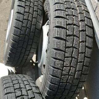 スタッドレスタイヤの画像