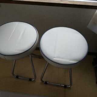 折りたたみイス　差し上げます