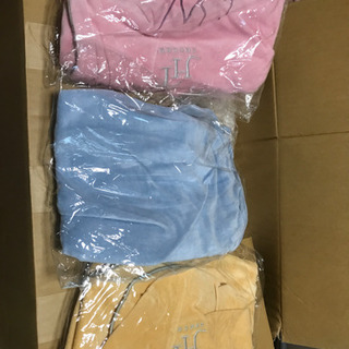 男女別用枕新品100％天然素材高反発ラテックスの画像