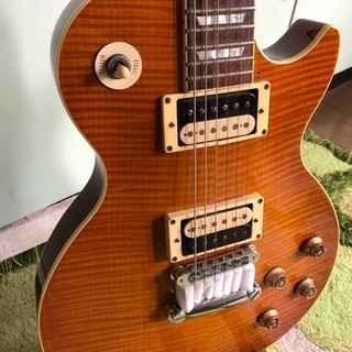 レスポール ギター Bacchus BLS-700 or BLS-600 ? Universe Seriesの画像