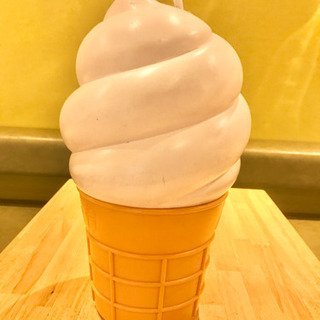 卓上　ソフトクリーム　置物
