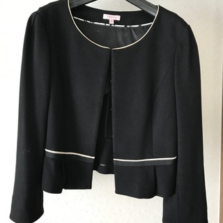 TOCCA黒ジャケットの画像