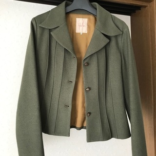 シビラのセットスーツの画像