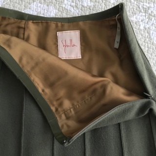 シビラのセットスーツの画像