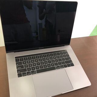 15インチ　MacBook Pro i7 32GB DDR4 英語　(米国)キーの画像