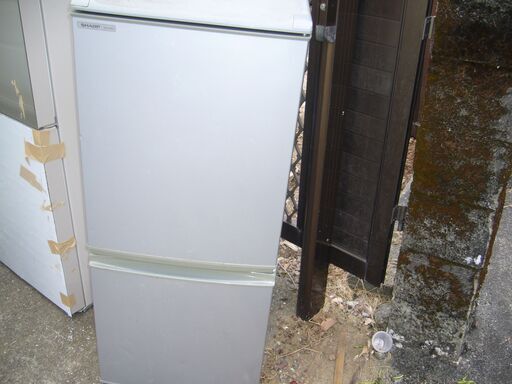 値下げシャープ2ドア冷蔵庫2009年高知市内配達込