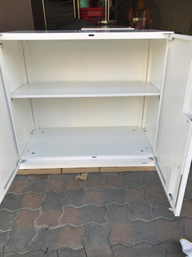 美品　オフィス　家具　オクムラ　キャビネット　鍵付き　書類入れ