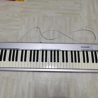 【ジャンク扱い】USBケーブル付きMIDIキーボード