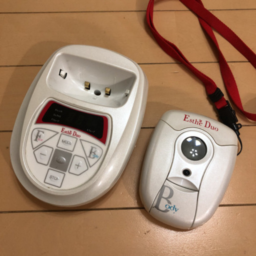 エステデュオ ボディキット スリムビューティーハウス EMS ダイエット 肩凝りにも 充電電池交換済み