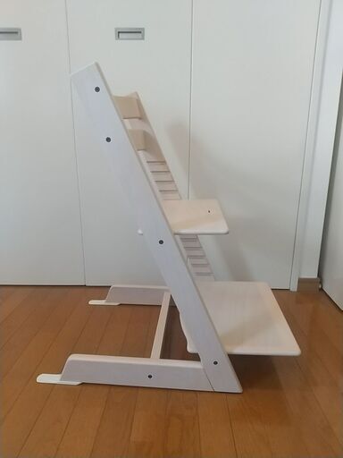 ストッケ　トリップトラップ（ホワイトウォッシュ）