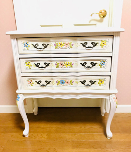 オフホワイト　猫足チェスト　大塚家具