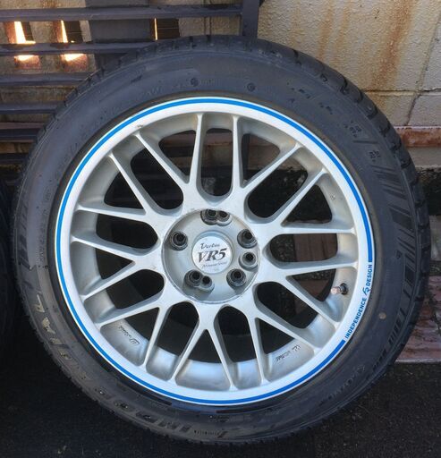 ホイールタイヤセット 235／45ZR17　２本