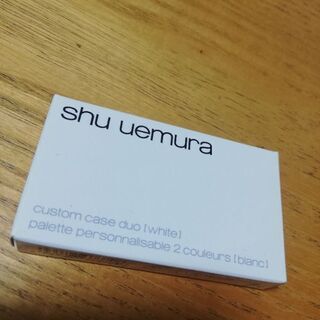 【shu uemura】カスタムケース&アイカラー2色の画像