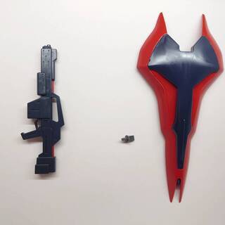 BANDAI MG 1/100 サザビー Ver.1.0 素組み 完成品の画像
