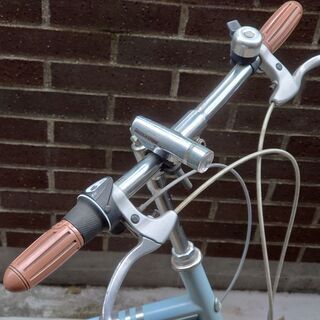 マークローザF 折りたたみ自転車 6段変速 18インチ ブリジストンの画像