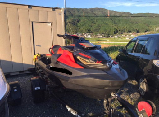 seadoo  rxtx300 2019モデル　赤黒