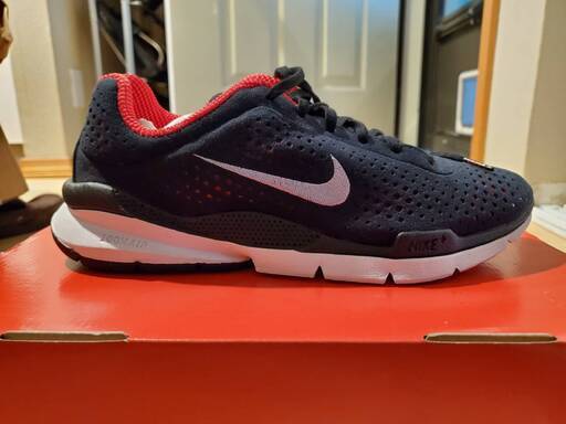 NIKE/ナイキ　ラニングシューズ　（未使用品）　7.5inch / 25.5cm