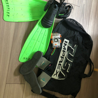 ダイビング用フィンとブーツ他