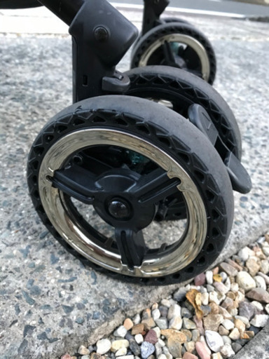 ☆コンビ  A型ベビーカー　ディアクラッセ FD-600 ハイグレードモデル
