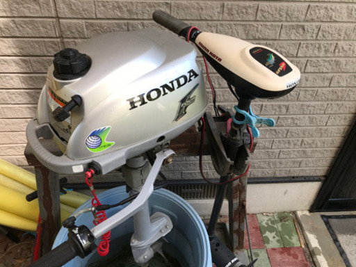 RYOBI ボートエース 定員2名 イケス 物入れ有りホンダ2馬力船外機　エレキモーター