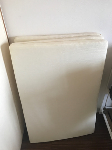 美品 アイリスオーヤマ 高反発 洗える 3つ折 エアリーマットレス シングル