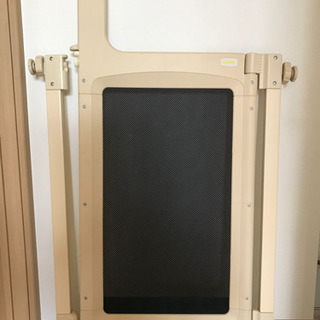 《コンビ》ハンズフリーゲート(拡張フレーム1本付き)