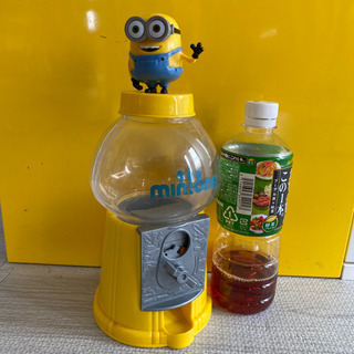 ミニオンズ　ガムボールバンク　ミニオン  ガチャガチャケースのみの画像