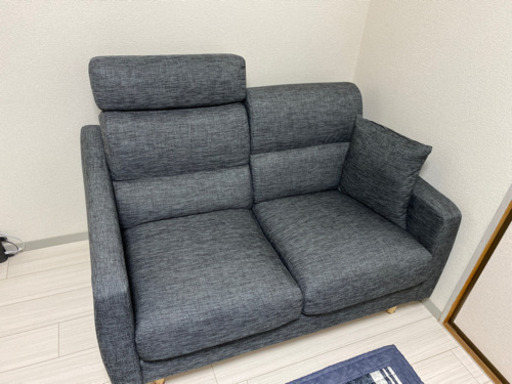 二人掛け　ソファ　ハイバック　ヘッドレスト付　ニトリ