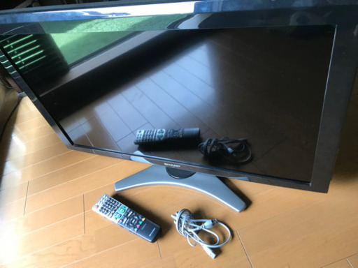 ★美品　SHARP　液晶テレビ　AQUOS  32型 2010年製 E8 LC-32E8  B-CASカード ★  リモコン付　取扱説明書付　直ぐ使えます！