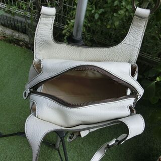 【未使用】革製ショルダーバッグの画像
