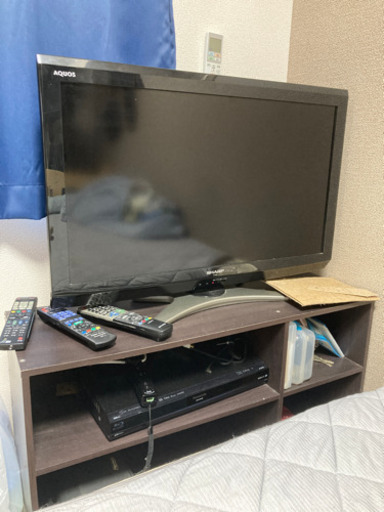 液晶テレビ 32型　AQUOS SHARP