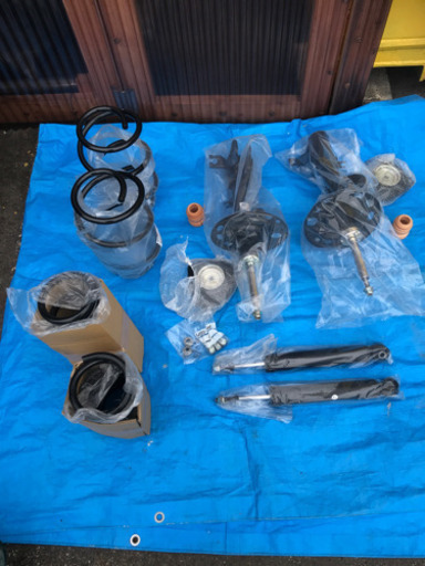 新車外し　te52 エルグランド純正 足回り　サス　スプリング