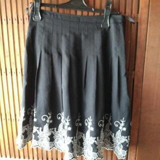 膝丈、膝上丈スカート4着セットの画像