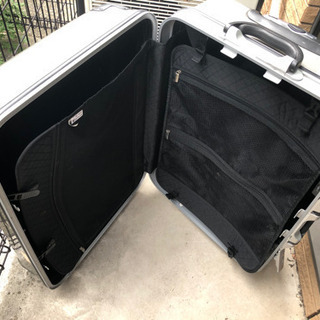 スーツケースの画像