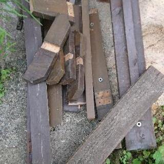 ウッドデッキの残り木材