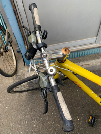自転車 クロスバイク　Liv