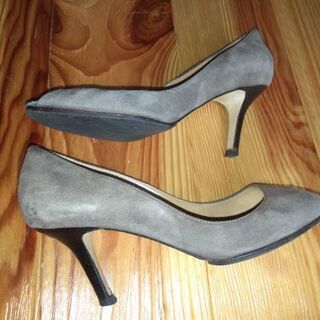 PELLICO  ベージュパンプス　中古品の画像