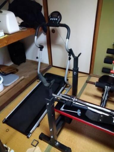 筋トレ器具　スミスマシン等