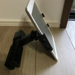 タブレット　iPad 後部座席　車載ホルダーの画像