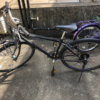 自転車　27インチ 黒　7段ギア　カゴ大きめ