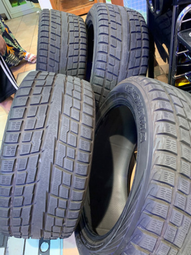 YOKOHAMAスタッドレス295/45/20