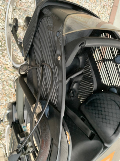 ブリジストン電動自転車　子供乗せ三人乗り対応