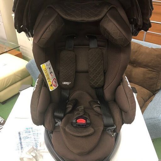 美品【 Aprica 】アップリカ フラディアグロウ ISOFIX プレミアム 360°セーフティ チャイルドシート ブラウン
